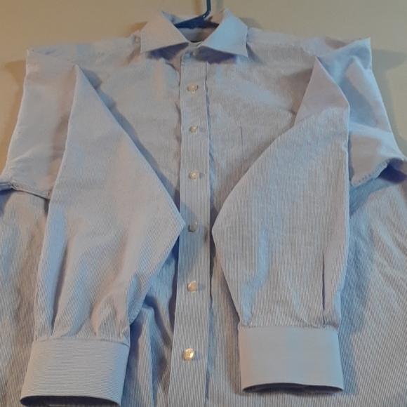 Vineyard Vines Large Longsleeve Pinstripe - Picture 5 of 5